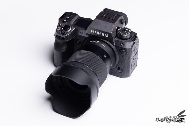 好用的X卡口大光定 适马23mm F1.4 DC DN | Contemporary评测 